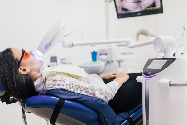 How Teeth Whitening Targets Discoloration And Stain